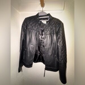 Neiman Marcus Lamb‘s leather jacket